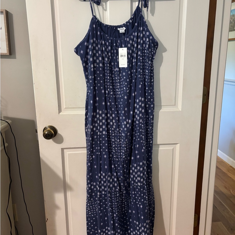 NWT maxi swimsuit cover up from Beachly box, sz XL.